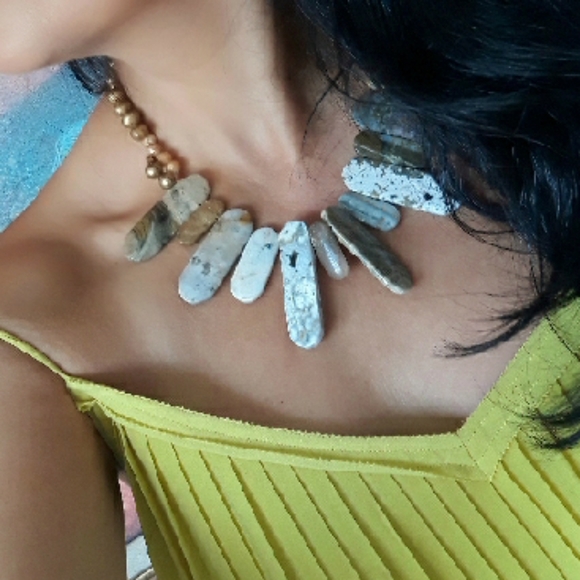 Jewelry - Picture 3 of 3